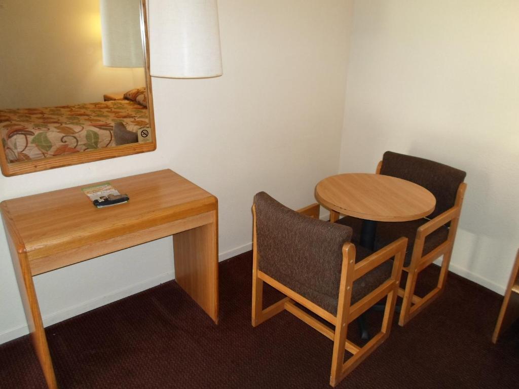 Ez 8 Motel نيوارك الغرفة الصورة