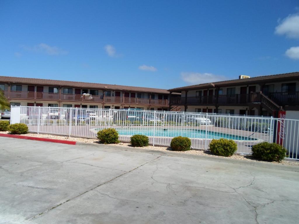 Ez 8 Motel نيوارك المظهر الخارجي الصورة